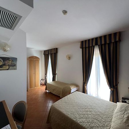 Hotel Bologna Firenze Bagian luar foto