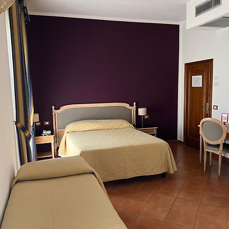 Hotel Bologna Firenze Bagian luar foto