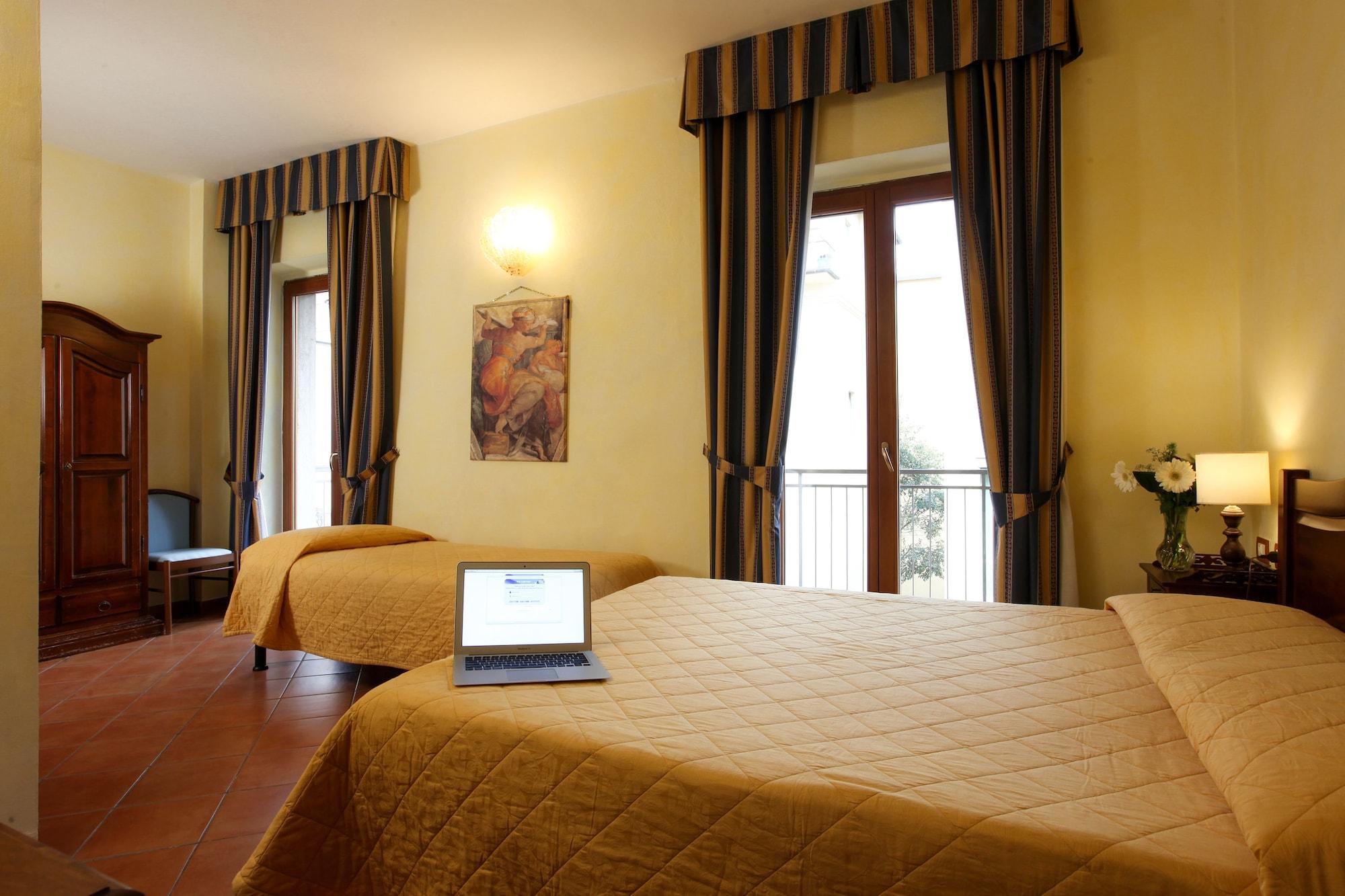 Hotel Bologna Firenze Bagian luar foto