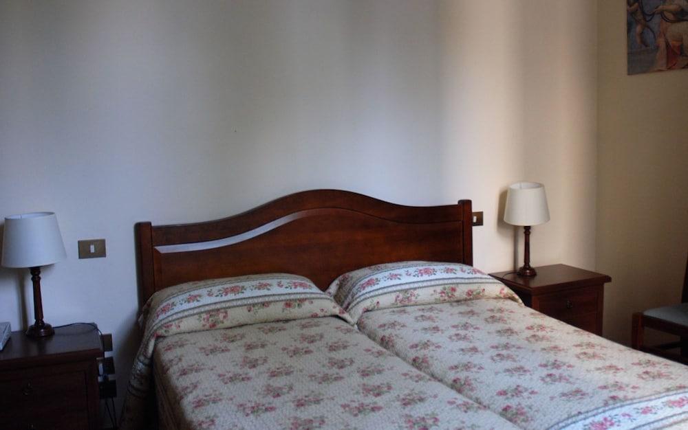 Hotel Bologna Firenze Bagian luar foto