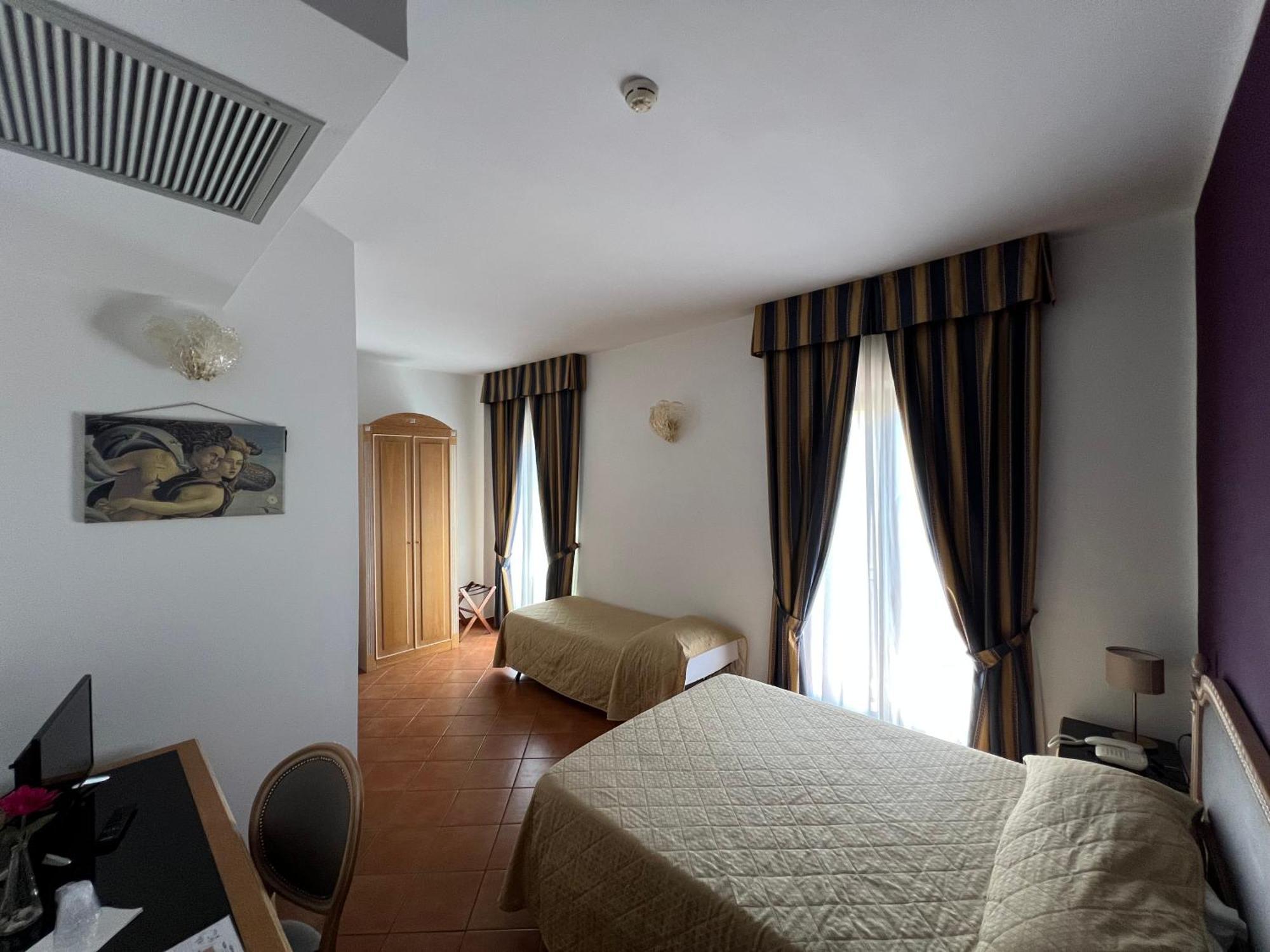 Hotel Bologna Firenze Bagian luar foto